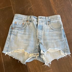 Levi’s Shorts 25W Barely Worn